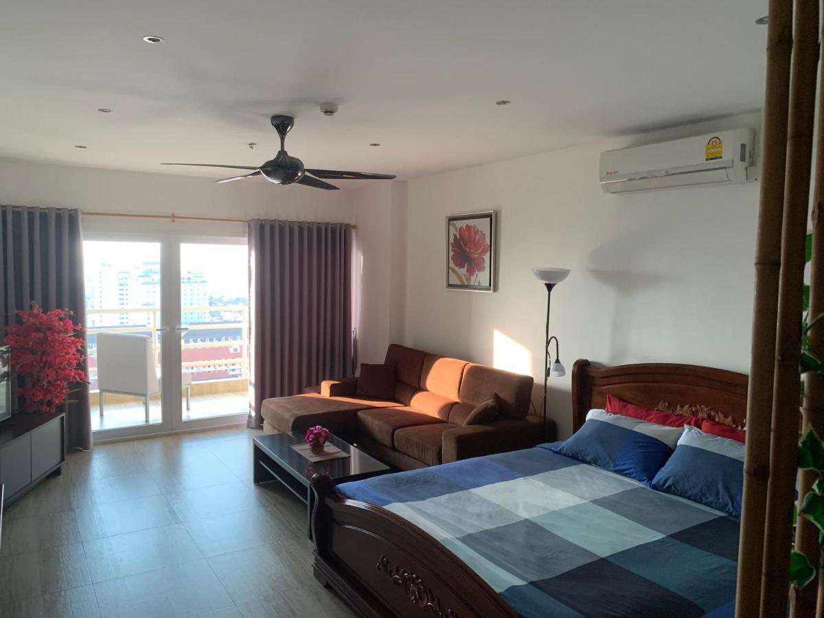 View Talay 5D Golf Apartamento Pattaya Exterior foto